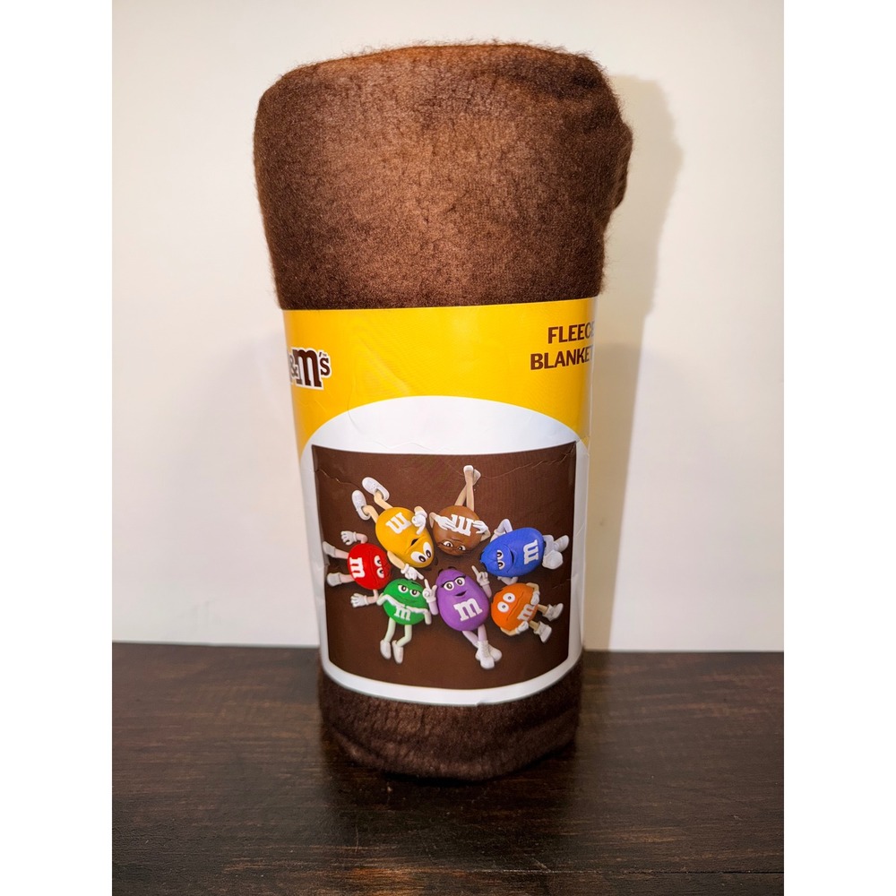 M&M Character Fleece Throw Blanket Cozy Brown‎ 50x60
